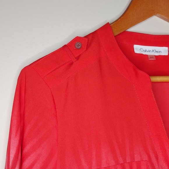 Calvin Klein blouse - Size small - Picture 5 of 9